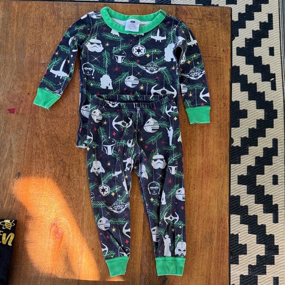 Kids Star Wars Christmas Pajamas - Black and Green